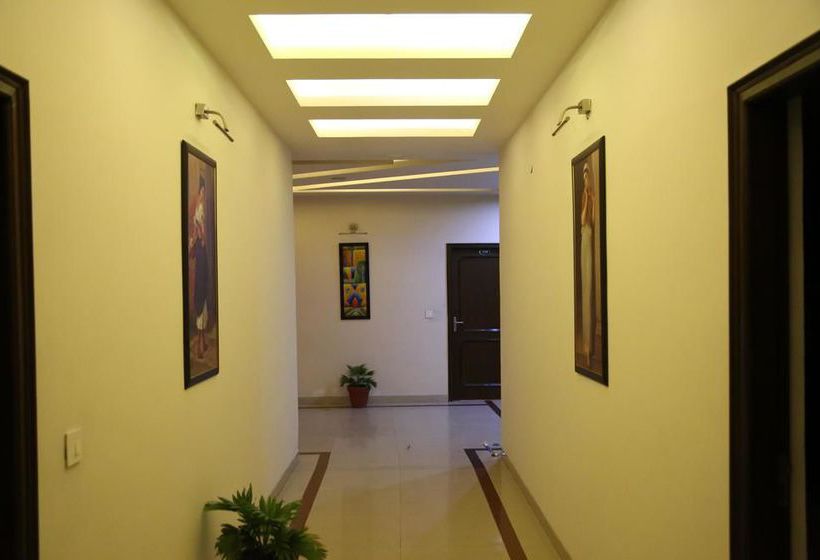 Hotel Oyo Rooms Shimla Highway Zirakpur 6