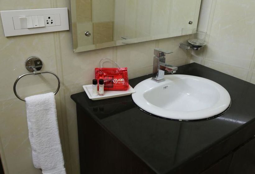 Hotel Oyo Rooms Sector 3 Panchkula Majri Chowk 12