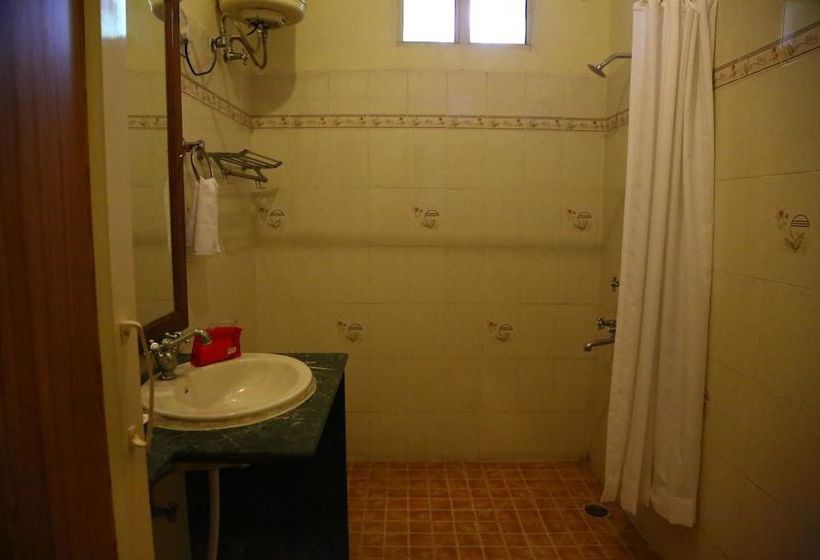 Hotel Oyo Rooms Funcity Amusement Park 15