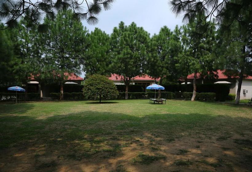 Hotel Oyo Rooms Funcity Amusement Park 9