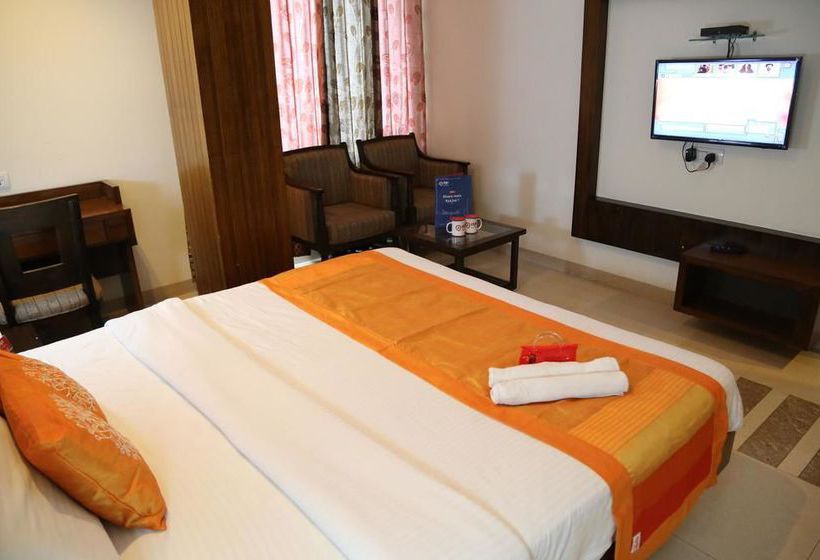 Hotel Oyo Rooms Vip Road Zirakpur 4