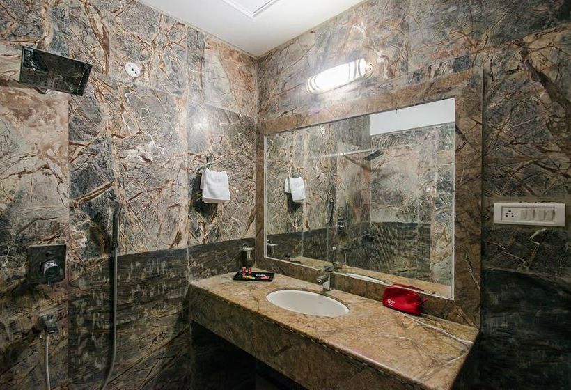 Hotel Oyo Premium Delhi Jaipur Highway 3