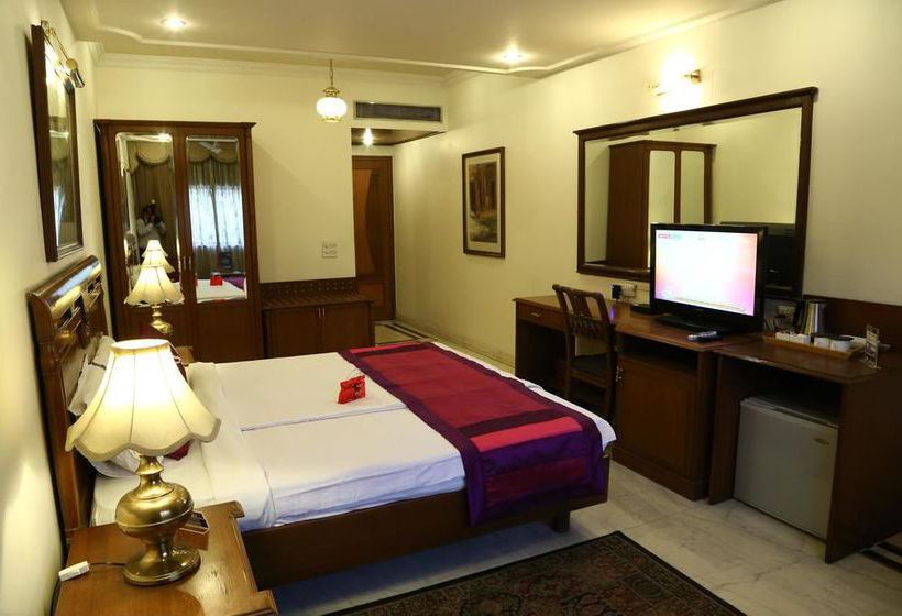 Hotel Oyo Premium Sector 22a Chandigarh 1