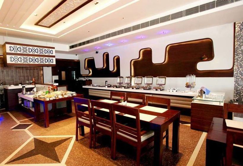 Hotel Oyo Premium Panchkula Bus Stand 17