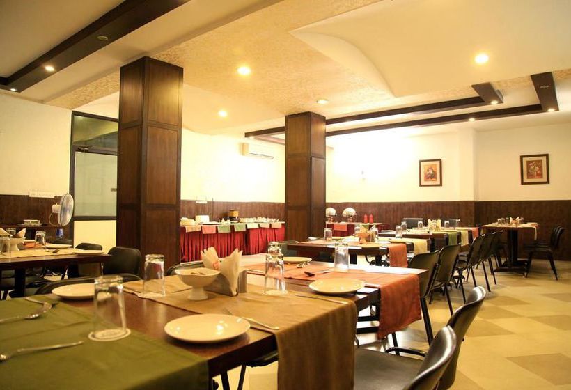 Hotel Oyo Premium Jaipur Airport 2 15