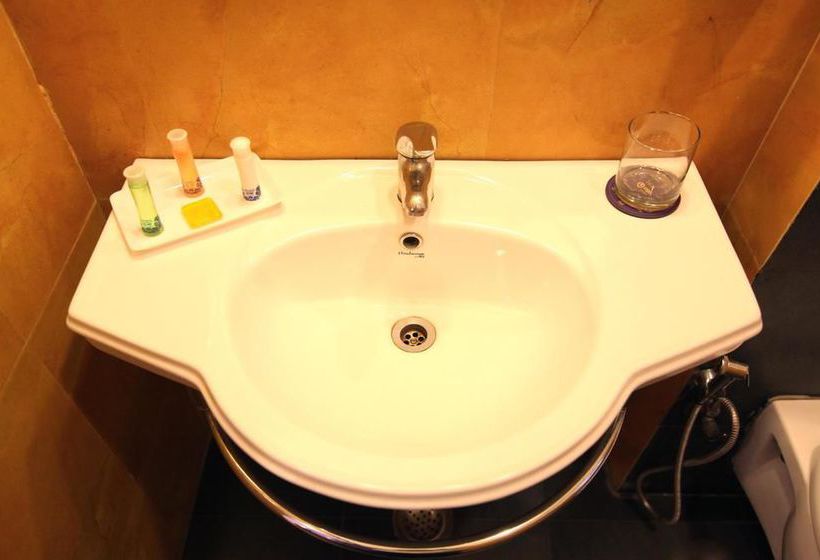 Hotel Oyo Premium Jaipur Airport 2 2