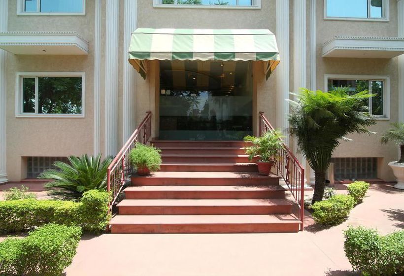 Hotel Oyo Premium Jaipur Airport 2 9