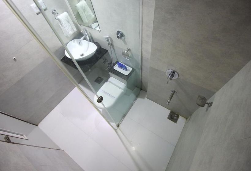 Hotel Oyo Premium Law Garden Ellibridge Ahmedabad Gujarat