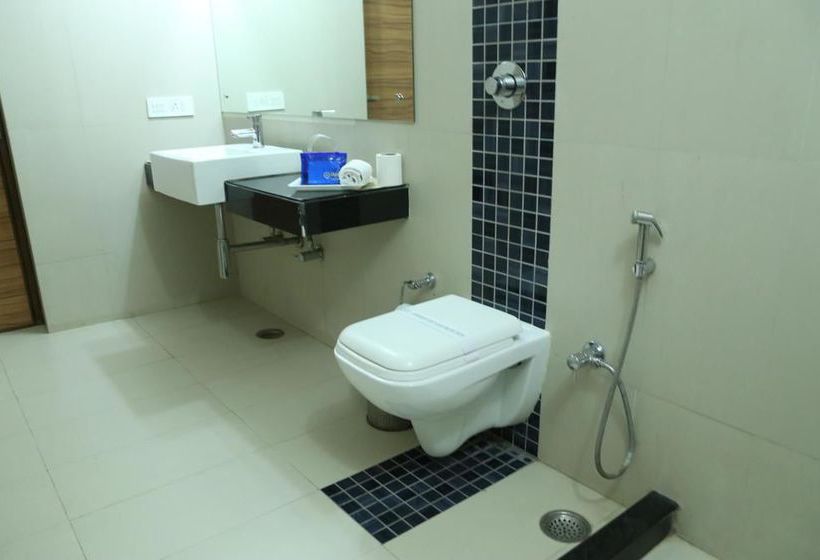 Hotel Oyo Premium Gurudwara Nada Sahib 1