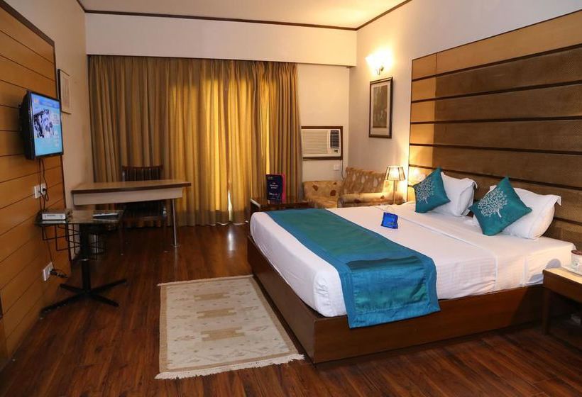 Hotel Oyo Premium Gurudwara Nada Sahib 12