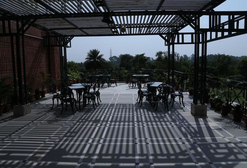 Hotel Oyo Premium Gurudwara Nada Sahib 19