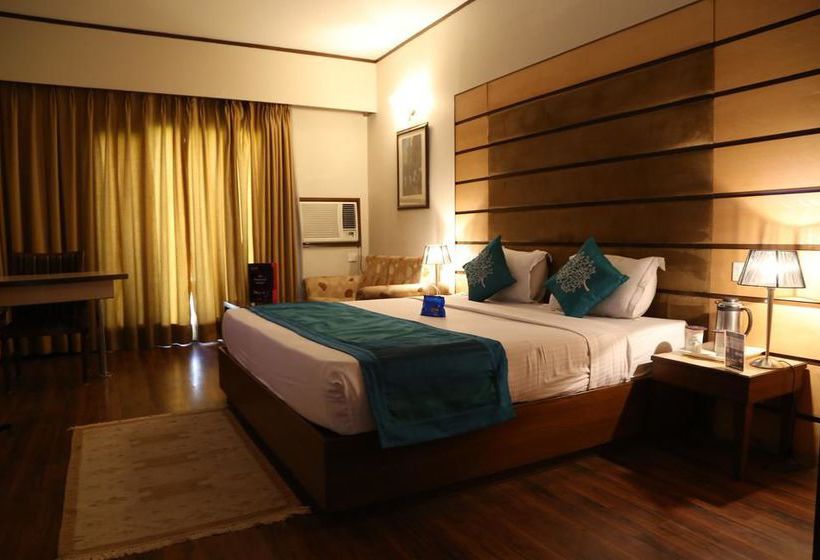 Hotel Oyo Premium Gurudwara Nada Sahib 8