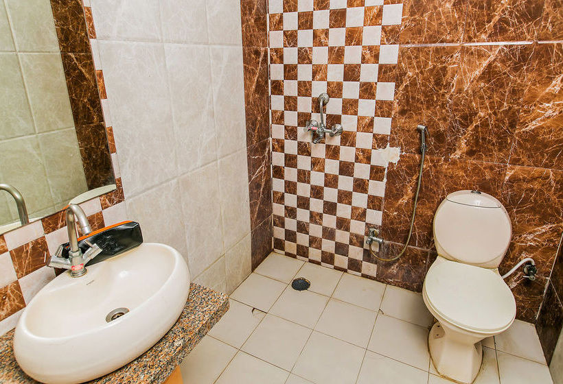 Hotel Zo Rooms Vijay Nagar C21 Mall 1