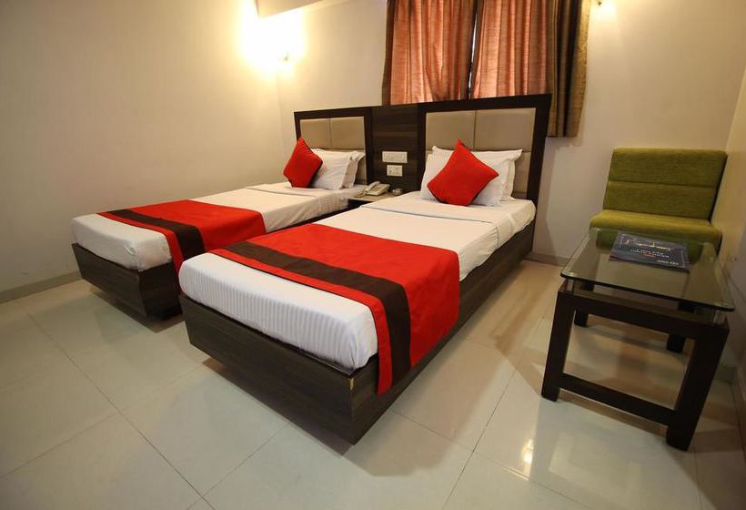 Hotel Oyo Rooms Ahmedabad Relief Road Ii 12