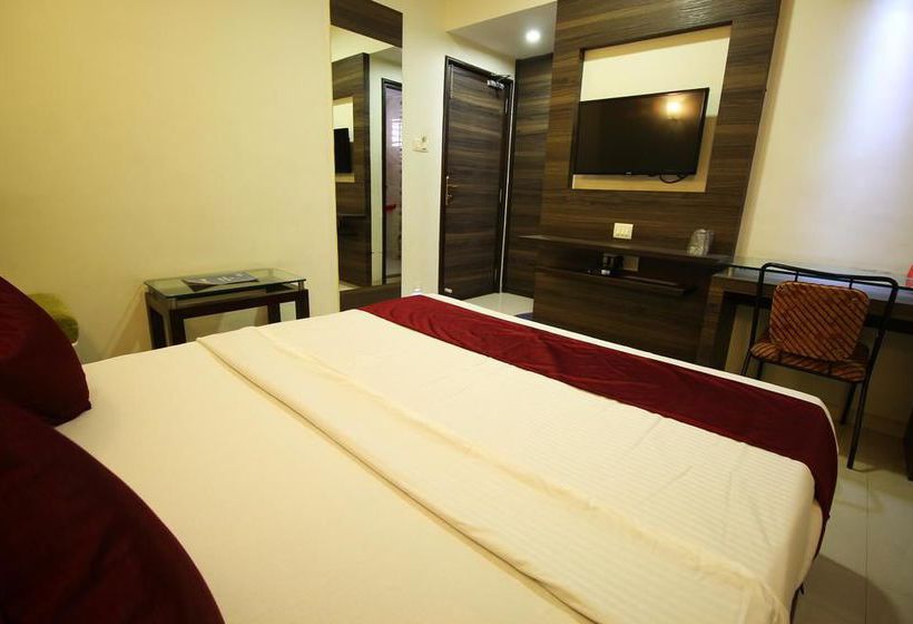 Hotel Oyo Rooms Ahmedabad Relief Road Ii 7