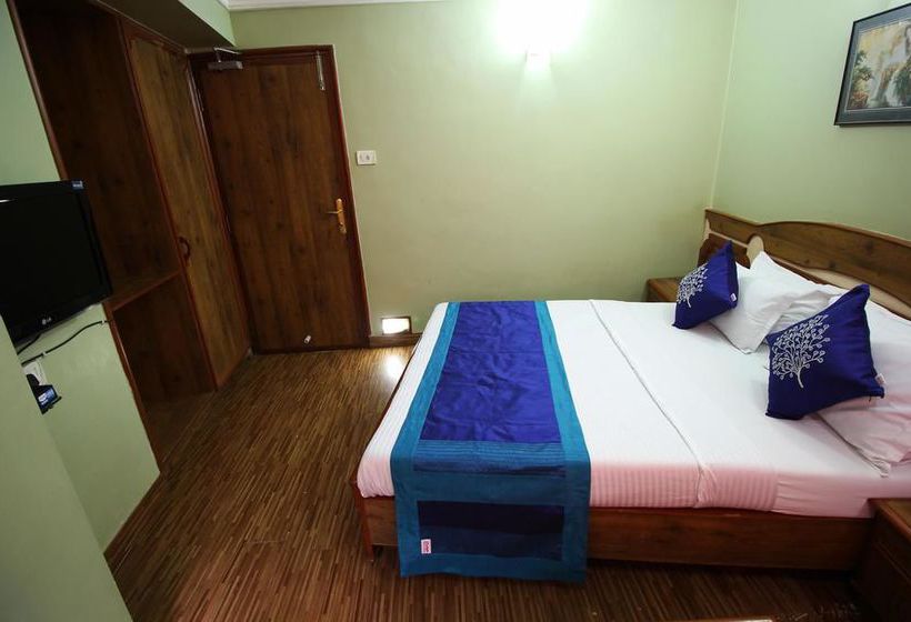 Hotel Oyo Rooms Ahmedabad Relief Road Ii 9