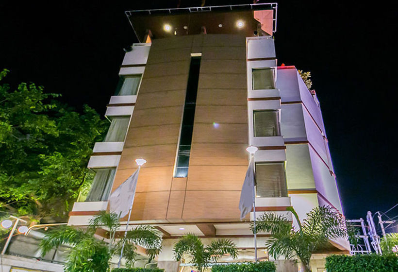 Hotel Zo Rooms Radisson Square 11