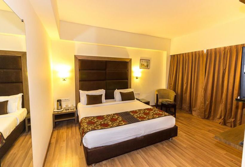Hotel Oyo Premium Vastrapur Lake 12