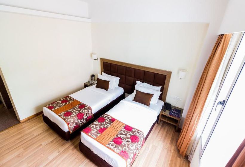 Hotel Oyo Premium Vastrapur Lake 5