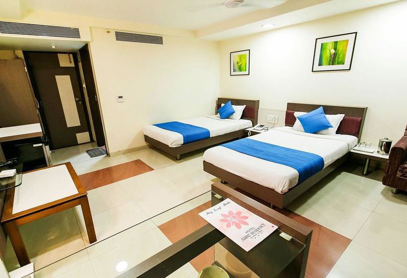 Resort Zo Rooms Amrit Tukoganj 6