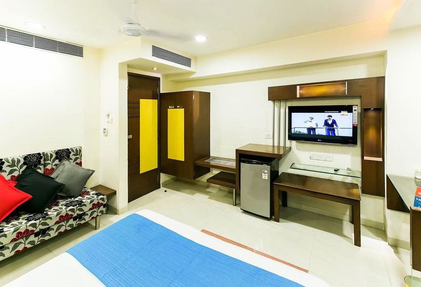 Resort Zo Rooms Amrit Tukoganj 9
