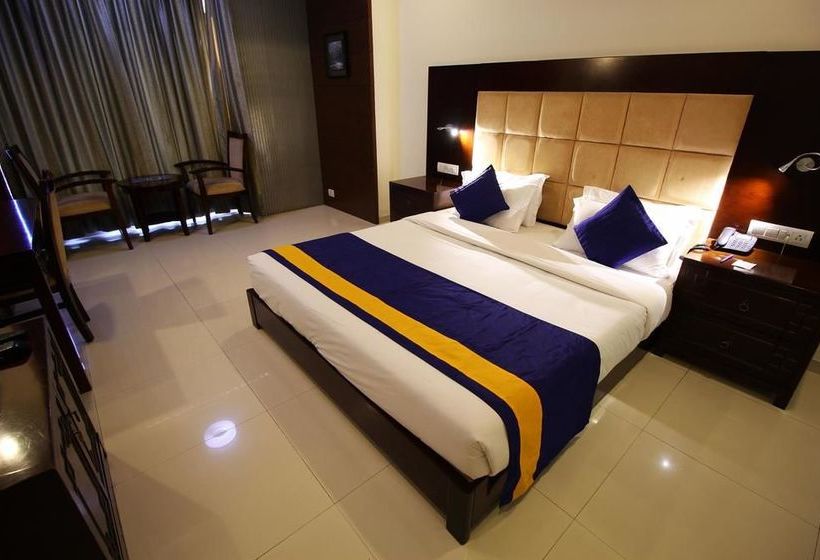 Hotel Oyo Premium Sola Sg Highway Gujarat