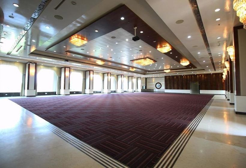 Hotel Oyo Premium Sola Sg Highway 3