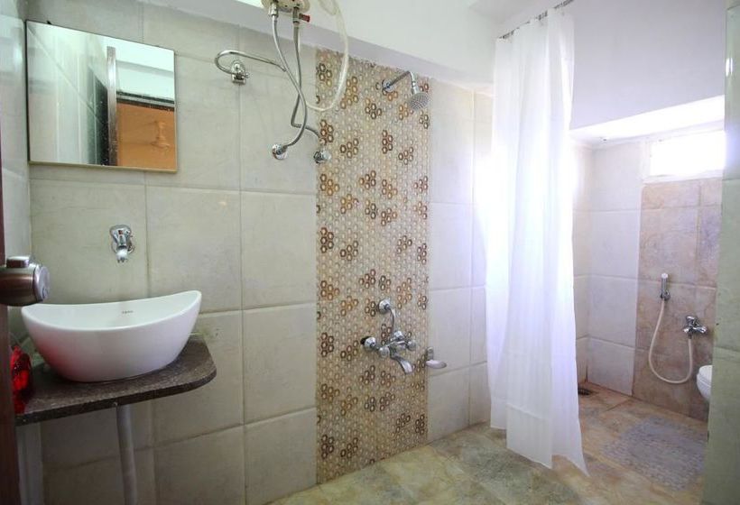 Hotel Oyo Rooms Swastik Char Rasta Cg Road Gujarat