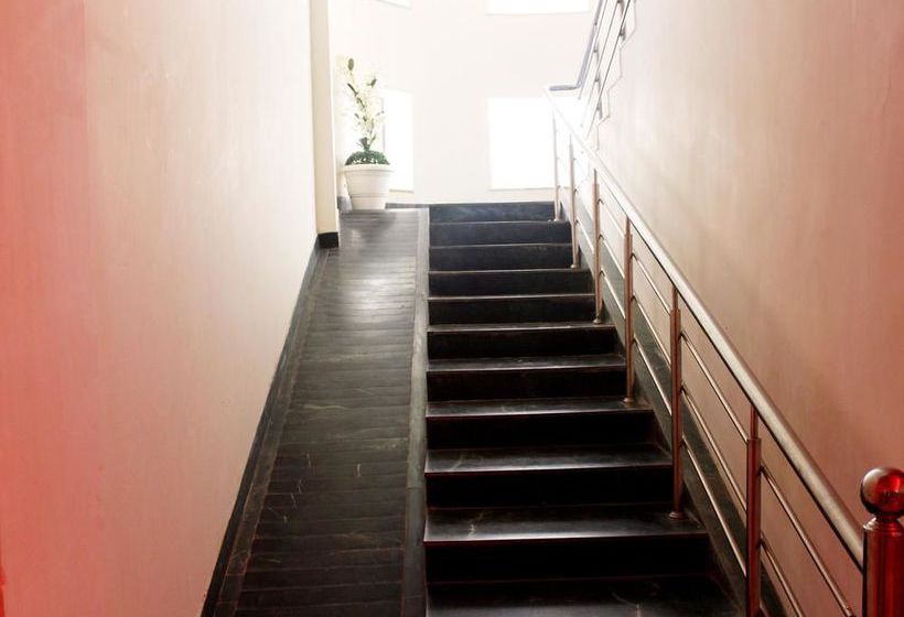 Hotel Oyo Premium Prem Mandir 17