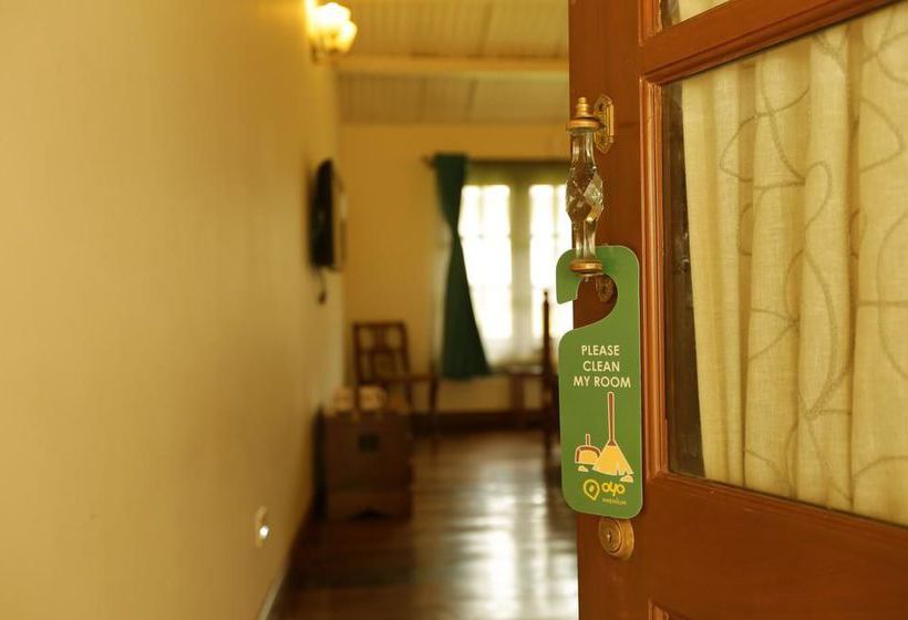 Hotel Oyo Premium Heritage Stays Charing Cross 12