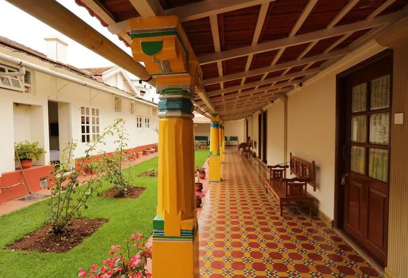 Hotel Oyo Premium Heritage Stays Charing Cross 6