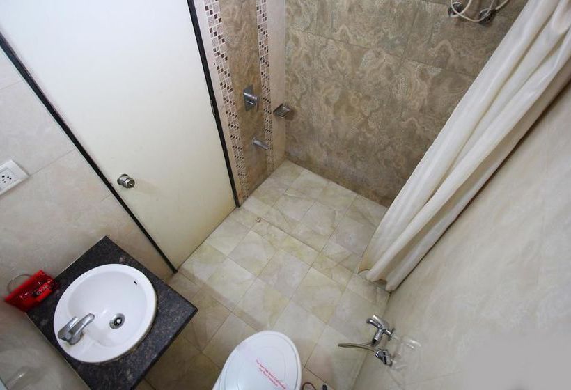 Hotel Oyo Rooms Iskcon Sg Highway Ii Ahmedabad