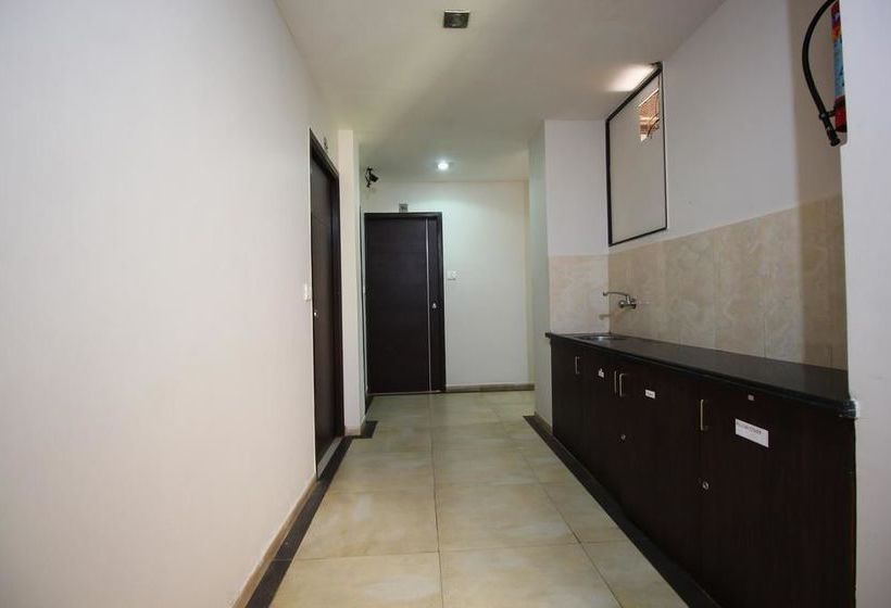 Hotel Oyo Rooms Iskcon Sg Highway Ii 11