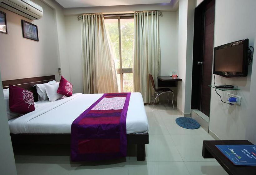 Hotel Oyo Rooms Iskcon Sg Highway Ii 14