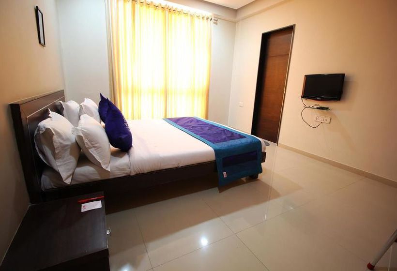 Hotel Oyo Rooms Iskcon Sg Highway Ii 15