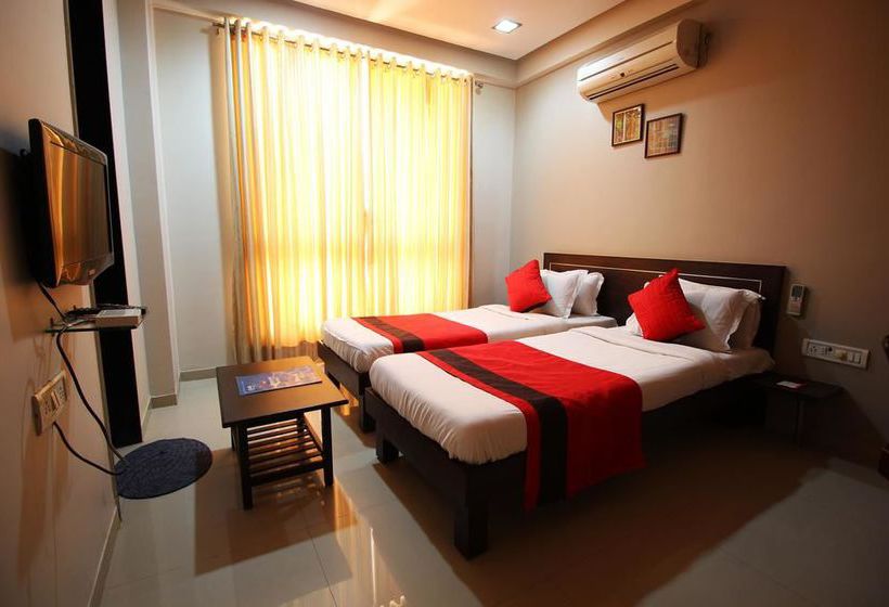 Hotel Oyo Rooms Iskcon Sg Highway Ii 18