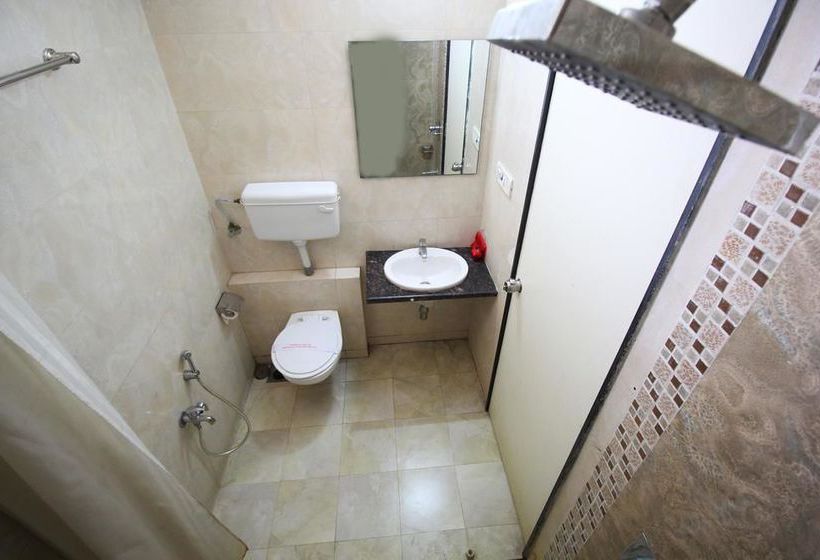 Hotel Oyo Rooms Iskcon Sg Highway Ii 2