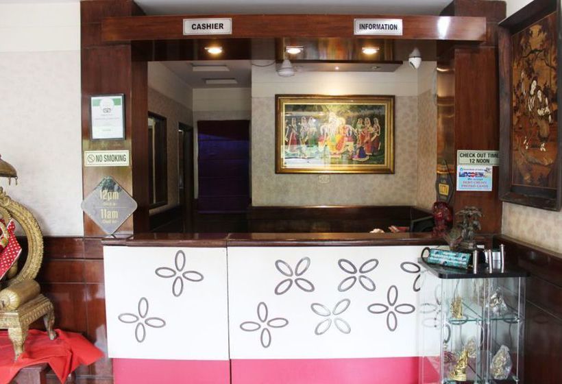 Hotel Oyo Premium Bhakti Vedanta Marg 12