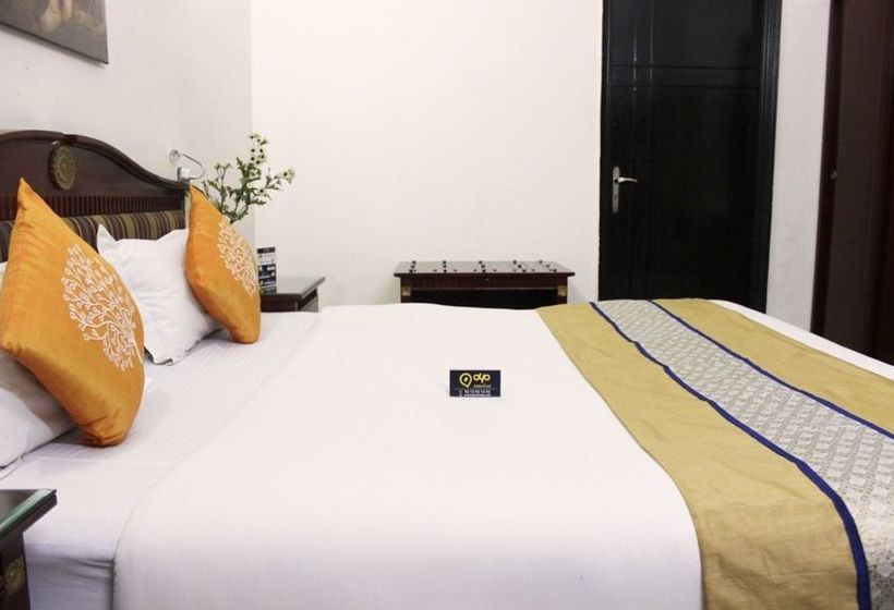 Hotel Oyo Premium Bhakti Vedanta Marg 3