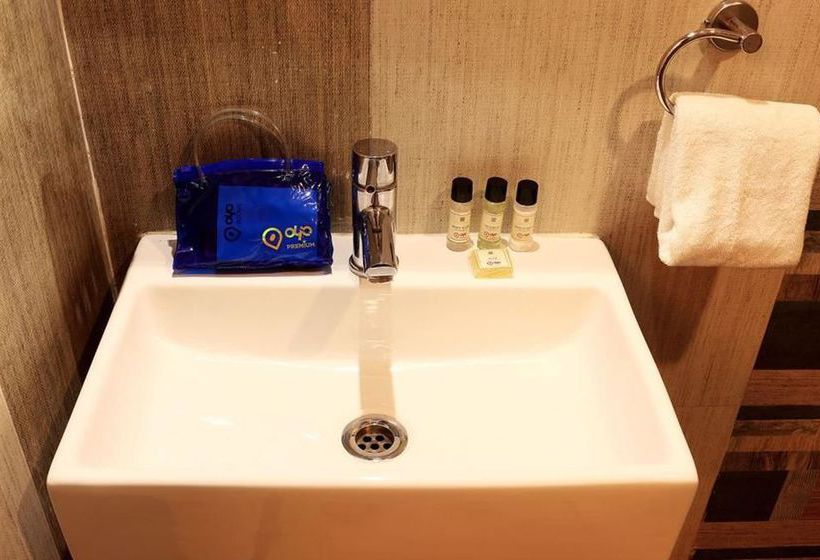 Hotel Oyo Premium Airport City Centre 2 1