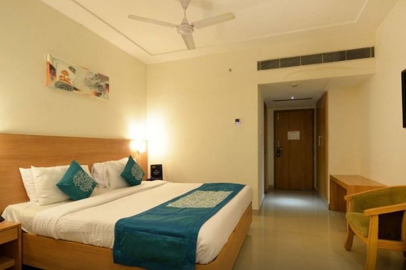 Hotel Oyo Premium Passport Office Vijayawada Andhra Pradesh