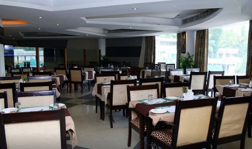 Hotel Oyo Premium Pappanamcode Trivandrum