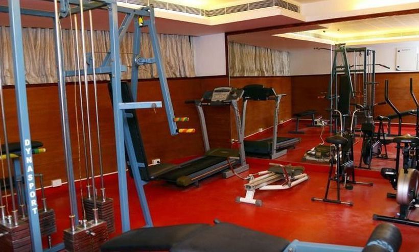 Hotel Oyo Premium Pappanamcode 11