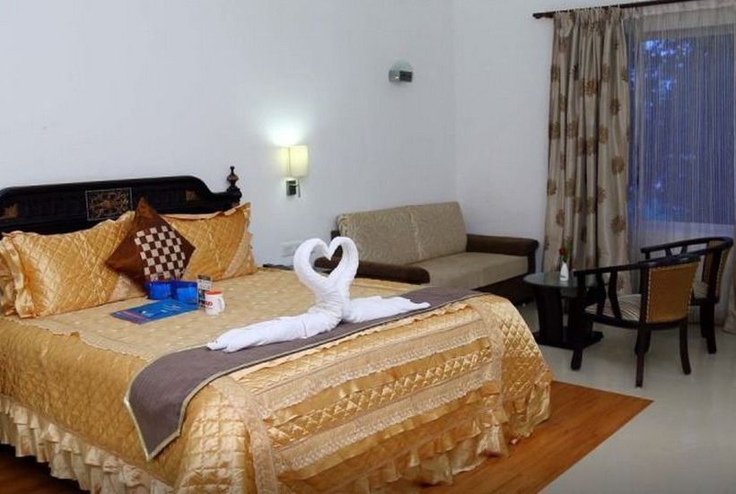 Hotel Oyo Premium Pappanamcode 2