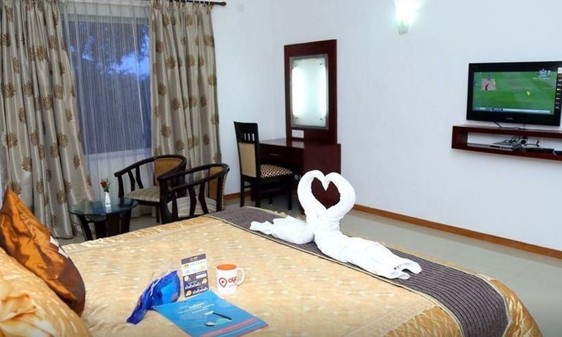 Hotel Oyo Premium Pappanamcode 3