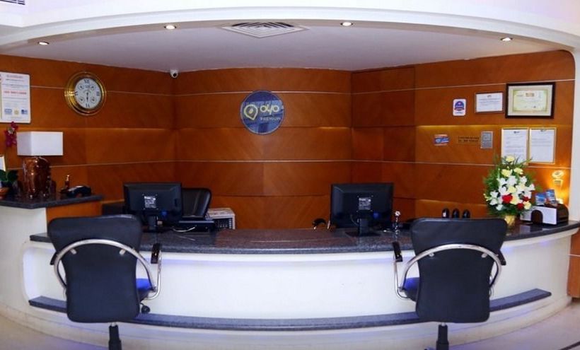 Hotel Oyo Premium Pappanamcode 5