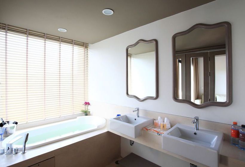 Hotel Proud Phuket 7