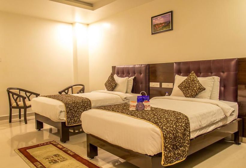 Hotel Oyo Premium Gajuwaka Junction 5