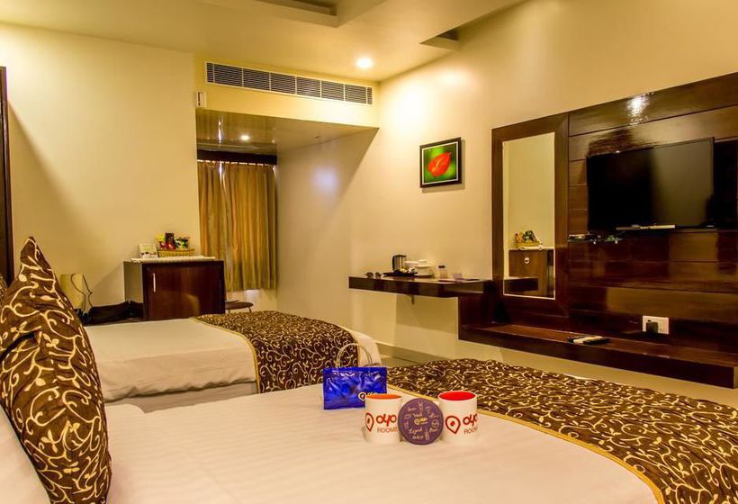 Hotel Oyo Premium Gajuwaka Junction 7