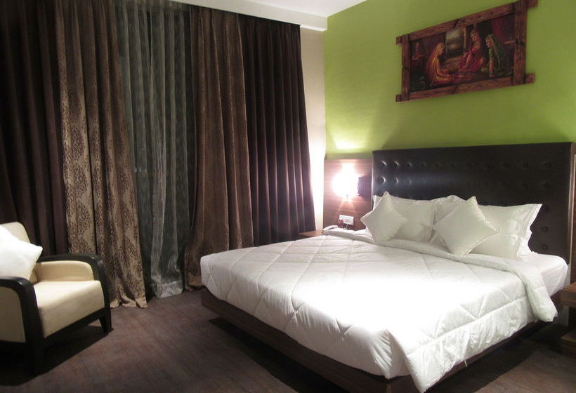 Hotel The Byke Suraj Plaza 1